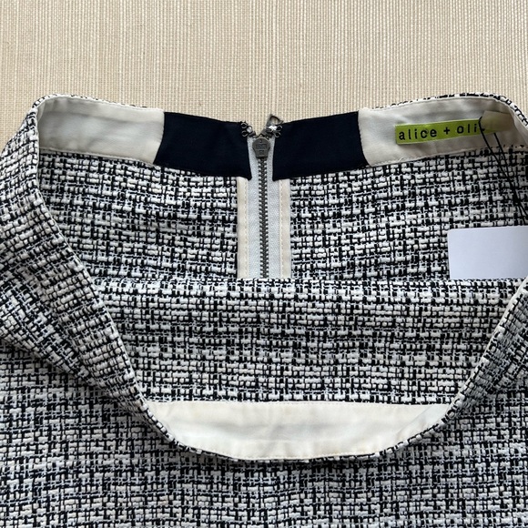 Alice + Oliva Tweed Pattern Mini Skirt - Picture 7 of 8